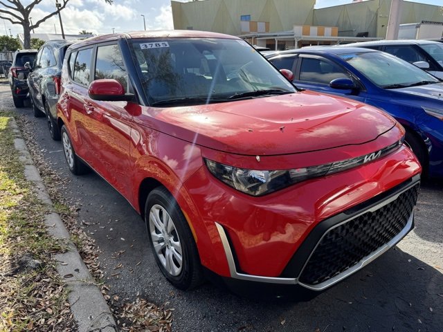 Certified 2025 Kia Soul LX image 10