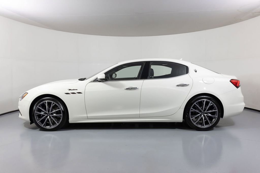 Used 2023 Maserati Ghibli Modena image 3