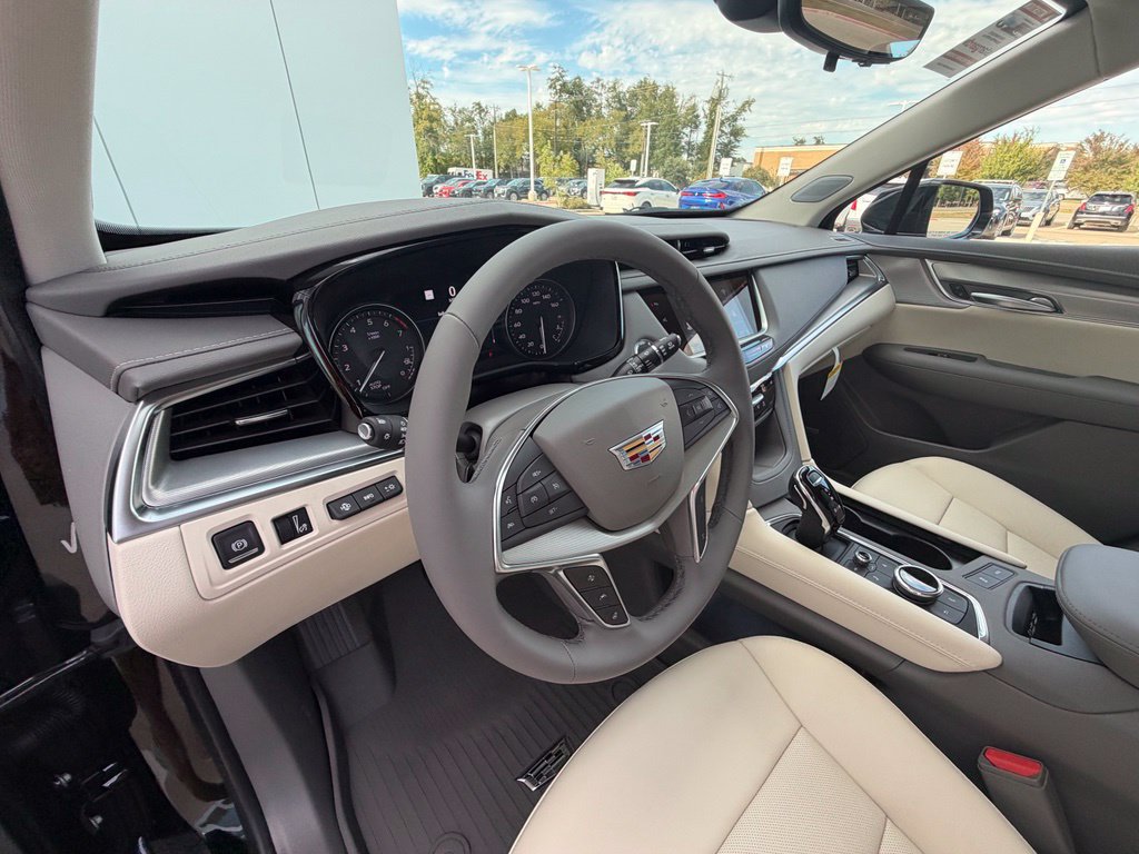 New 2026 Cadillac XT5 Premium Luxury w/ LPO, Floor Liner Package FWD image 15