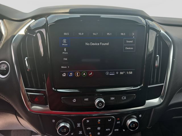 Used 2023 Chevrolet Traverse Premier FWD image 21