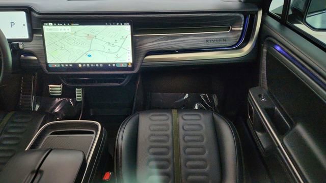 Used 2024 Rivian R1T Adventure image 38
