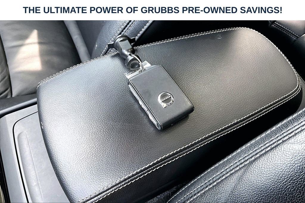 Used 2023 Volvo XC40 B4 Plus w/ Protection Package Premier FWD image 13