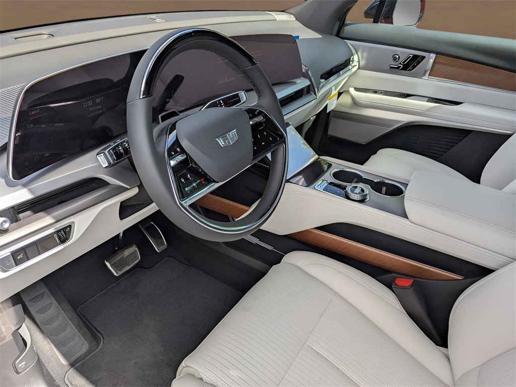 New 2026 Cadillac Vistiq Luxury image 7