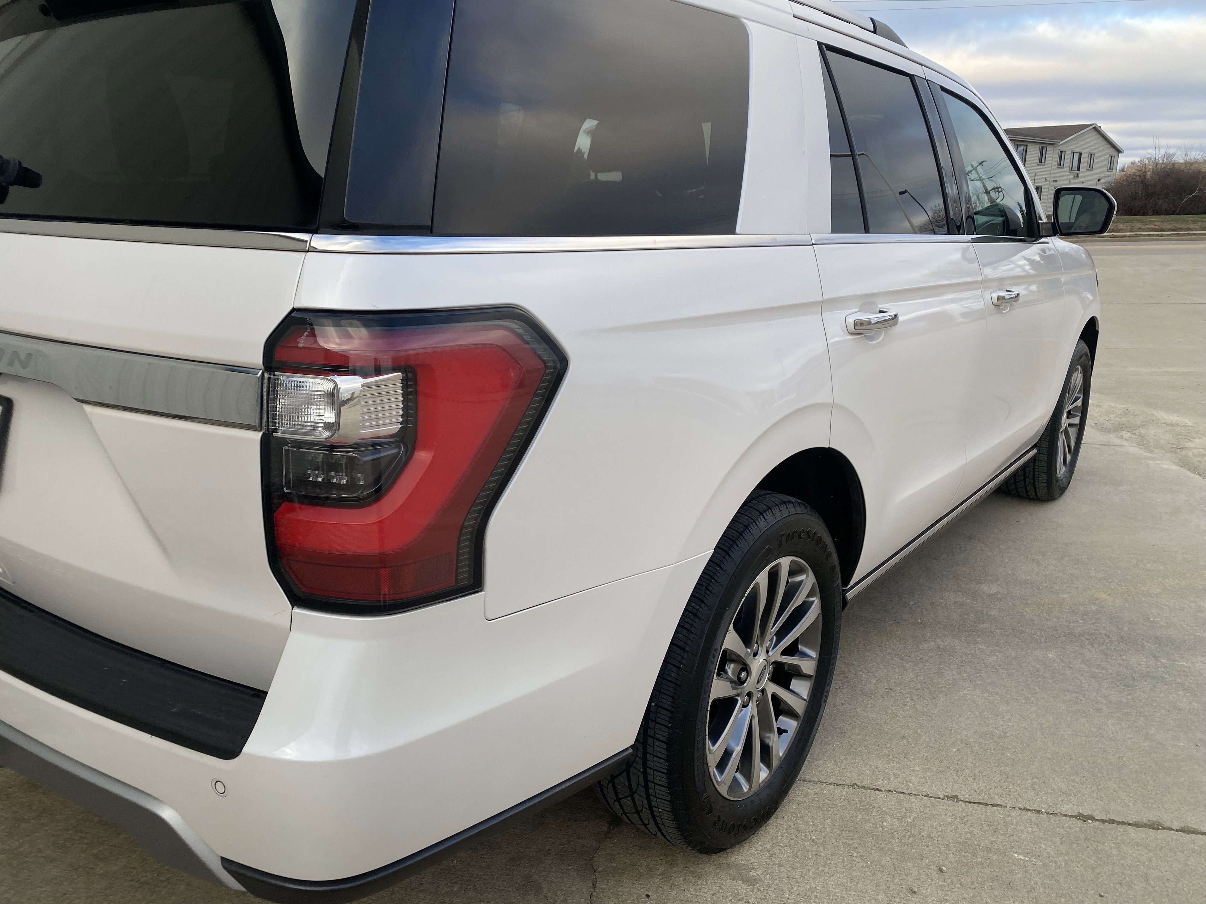 Used 2018 Ford Expedition Limited w/ Driver Assistance Package image 4