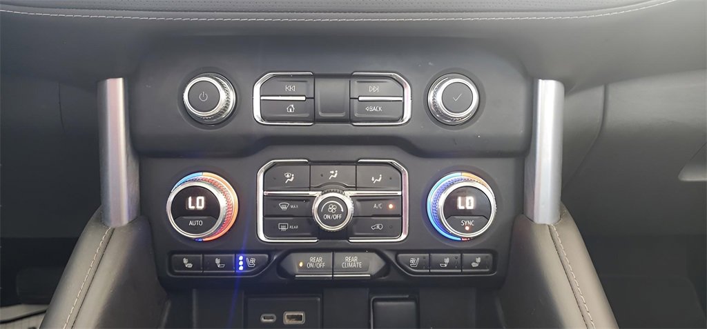 Used 2023 GMC Yukon SLT image 33