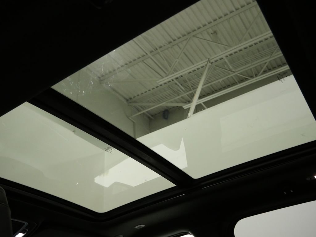 Used 2022 RAM 1500 Limited image 4