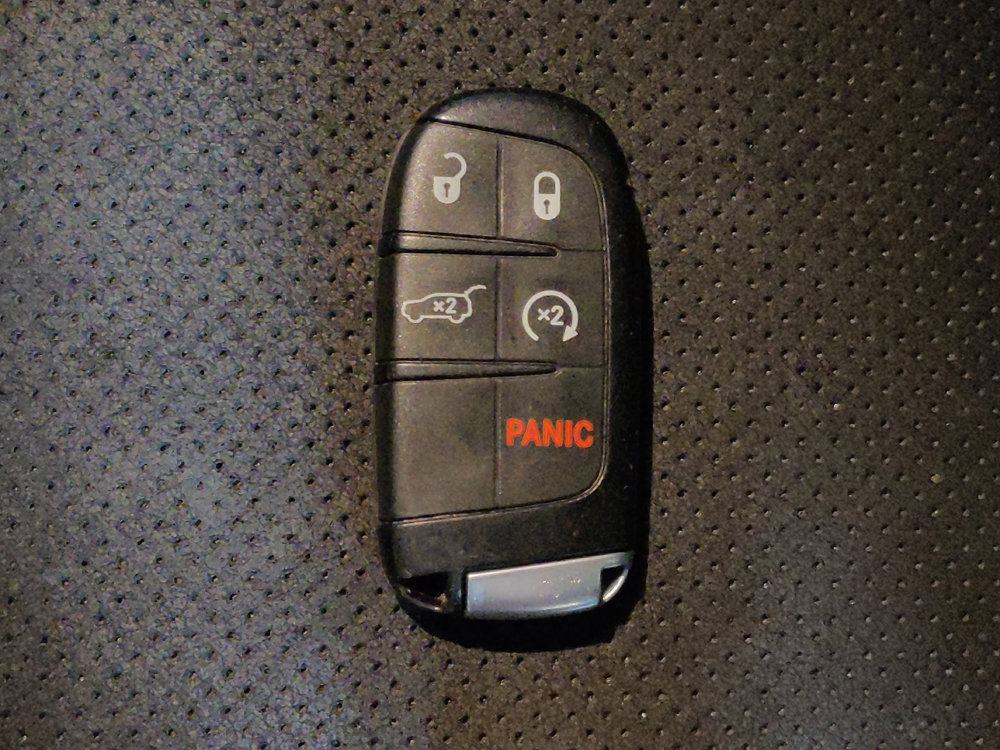 Used 2019 Dodge Durango R/T w/ Technology Group image 32