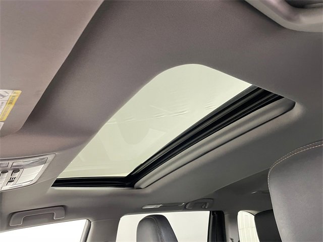 Used 2015 Toyota Highlander Limited image 16