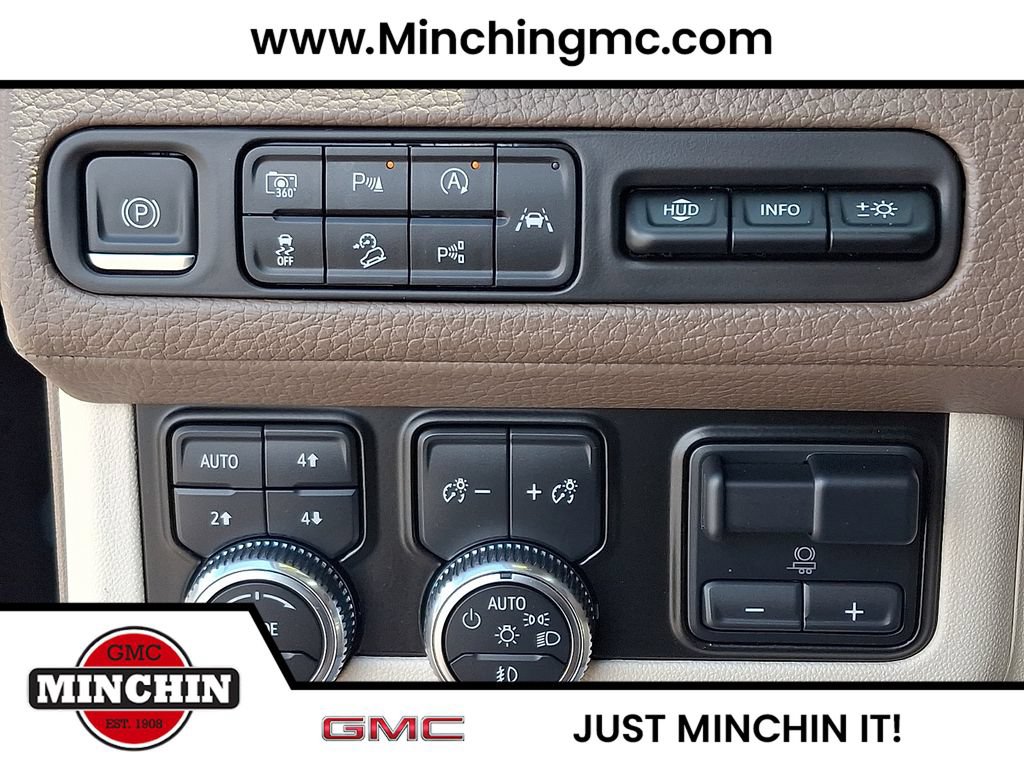 Used 2023 GMC Yukon Denali w/ Advanced Technology Package AWD/4WD image 25