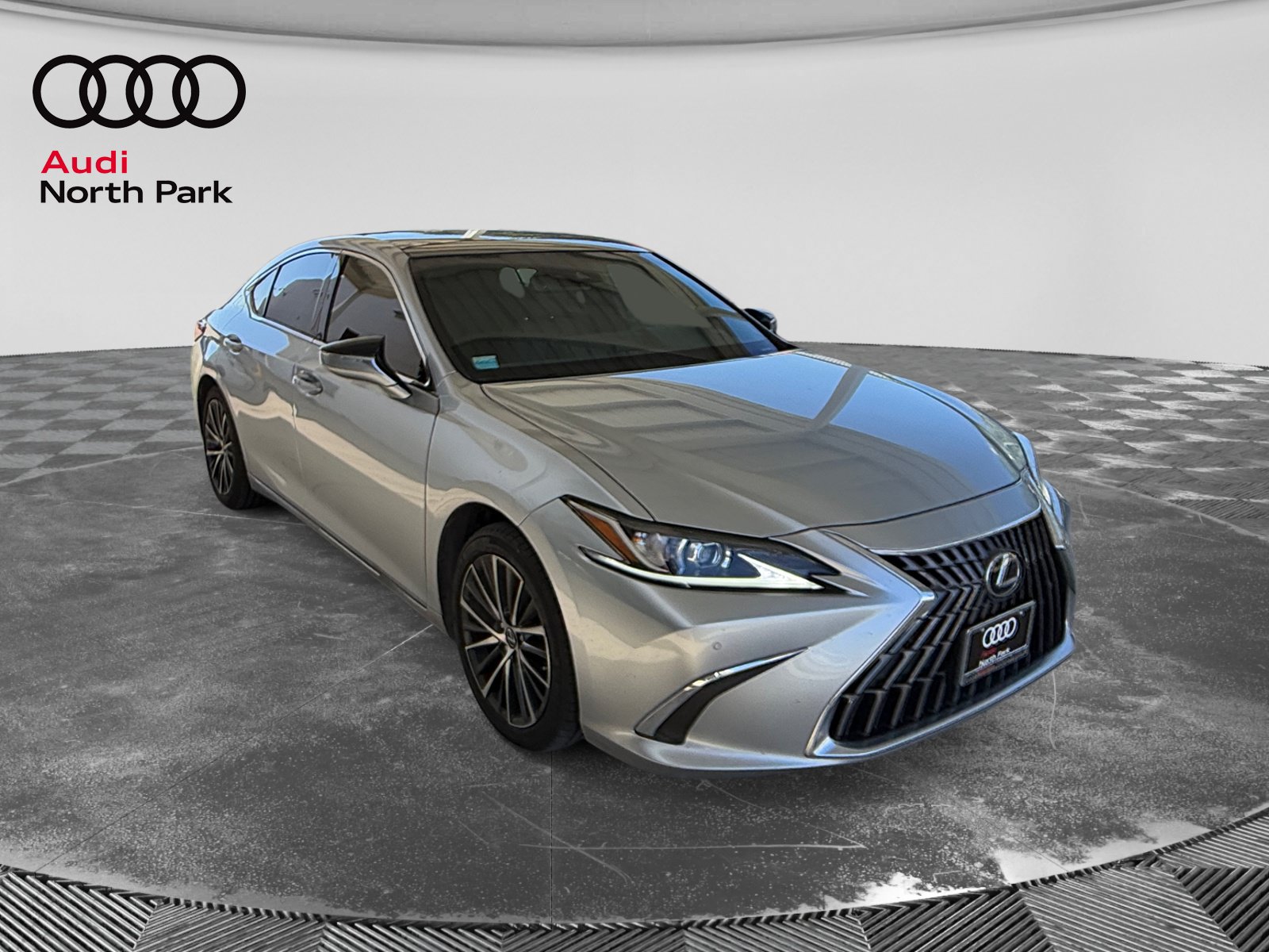 Used 2022 Lexus ES 350 w/ Premium Package FWD image 7