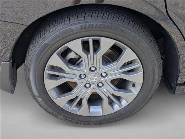 Used 2025 Honda Odyssey Touring image 5