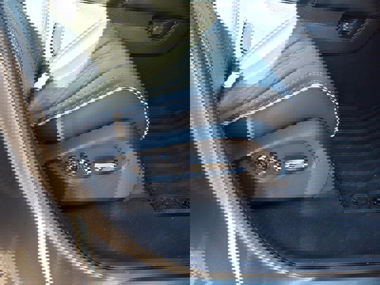 Certified 2026 Acura MDX SH-AWD w/ Advance Package image 13