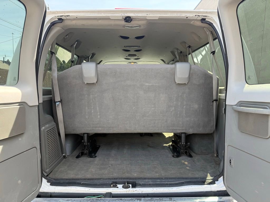 Used 2012 Ford E-350 and Econoline 350 XLT image 22