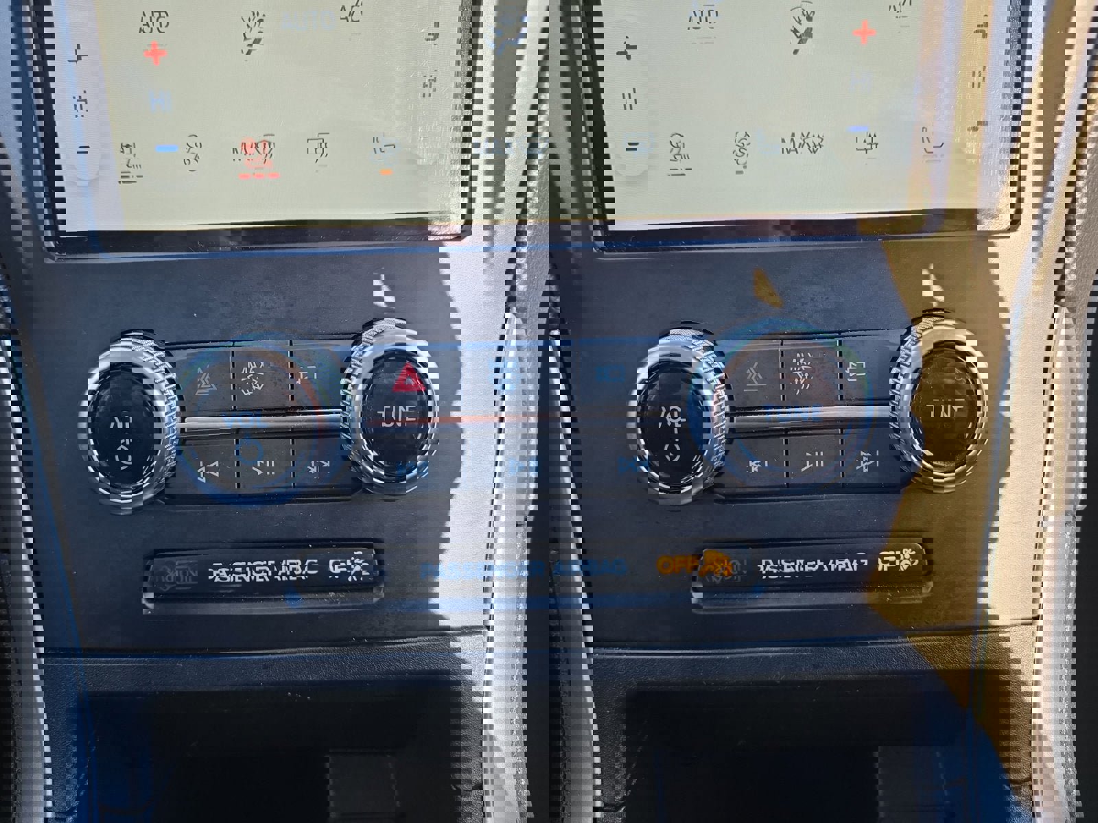 Certified 2024 Ford Edge SEL w/ Convenience Package image 20