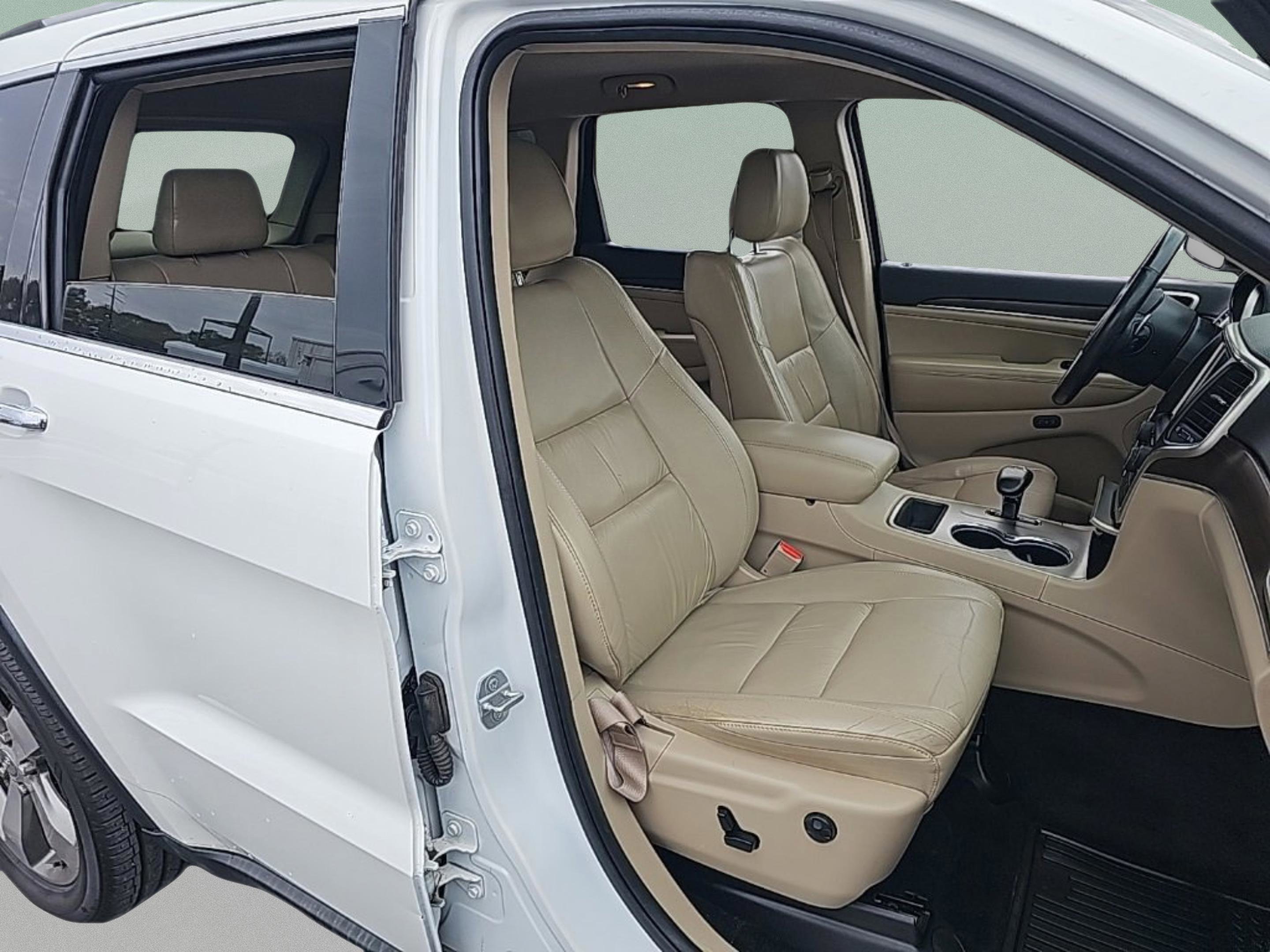 Used 2015 Jeep Grand Cherokee Limited image 36