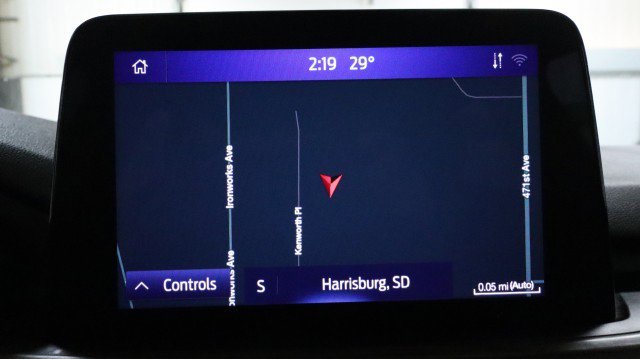 Used 2020 Ford Escape Titanium image 13