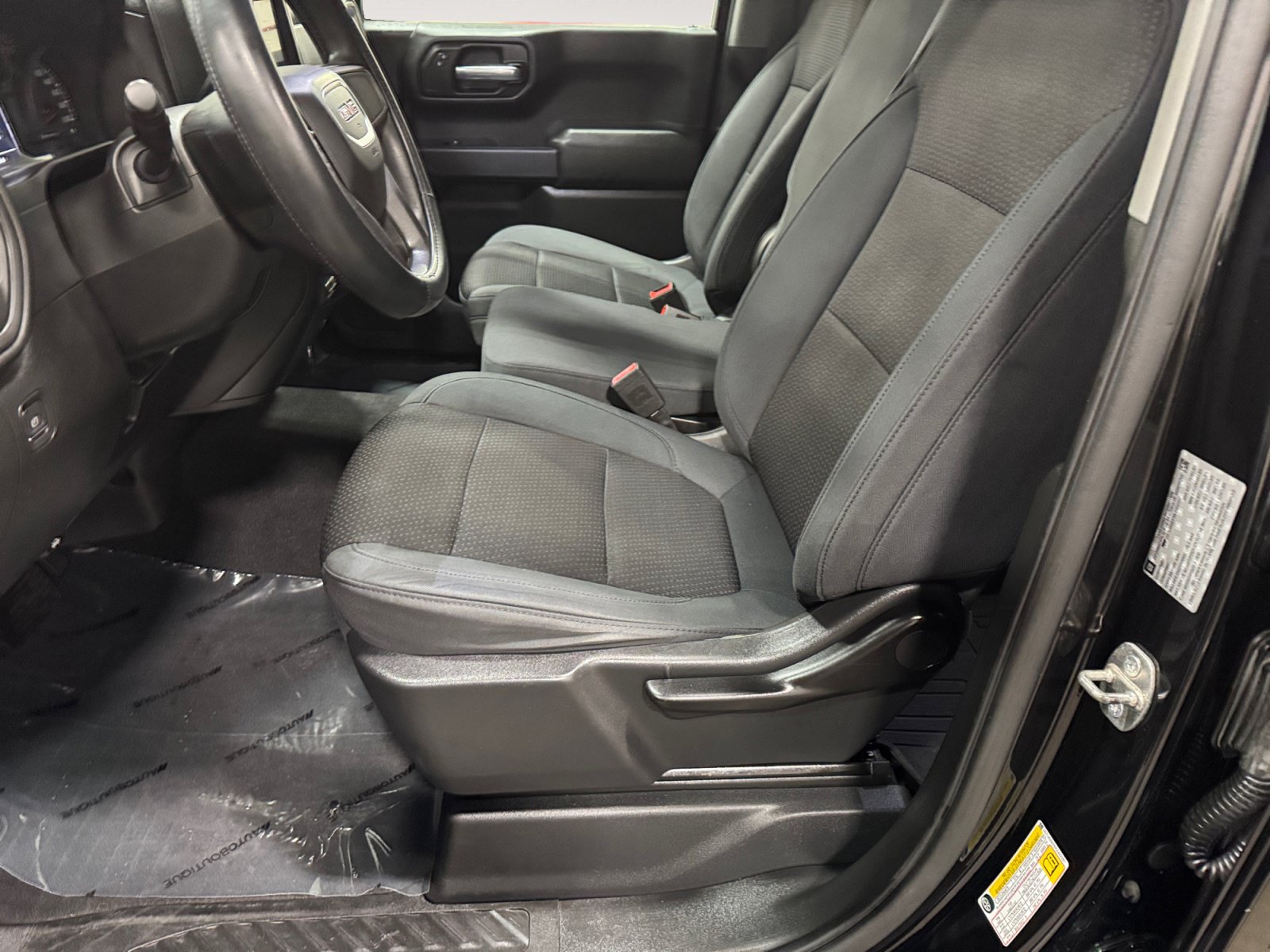 Used 2019 GMC Sierra 1500 4x4 Crew Cab w/ Convenience Package image 9