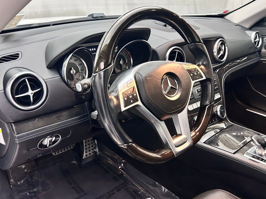Used 2013 Mercedes-Benz SL 550 image 12