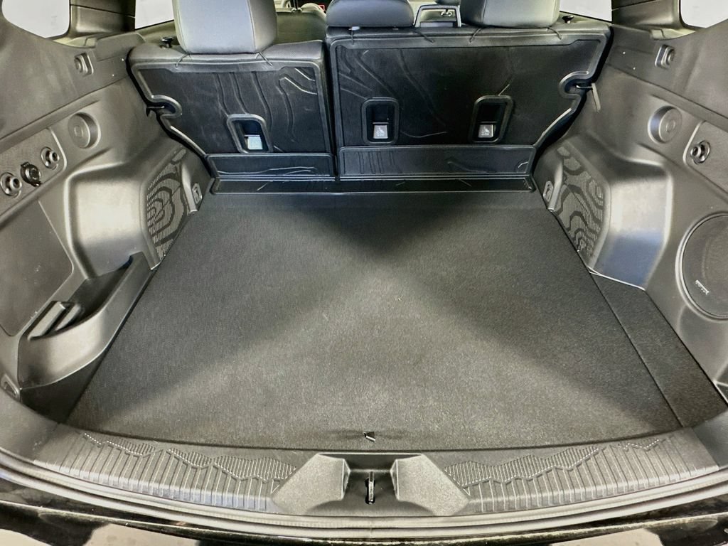 Used 2025 Subaru Forester Touring AWD/4WD image 35