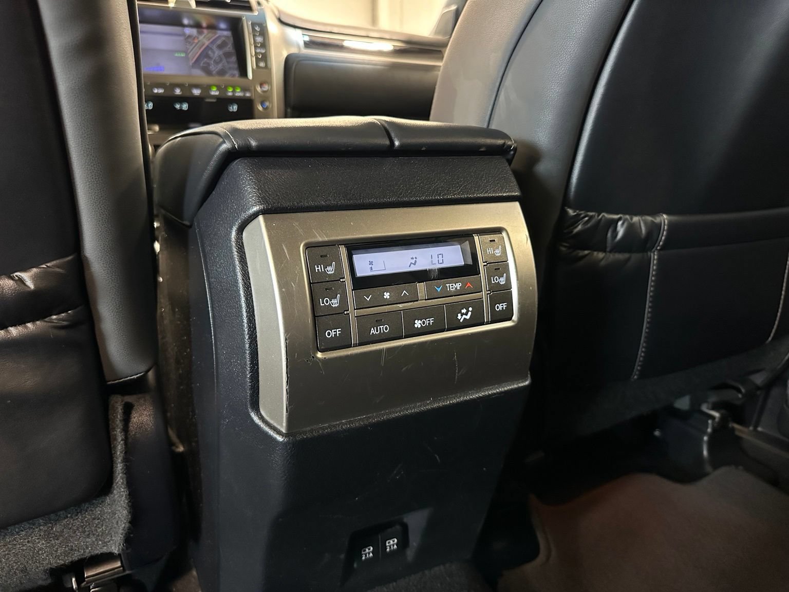 Used 2021 Lexus GX 460 Premium w/ Premium Package AWD/4WD image 40