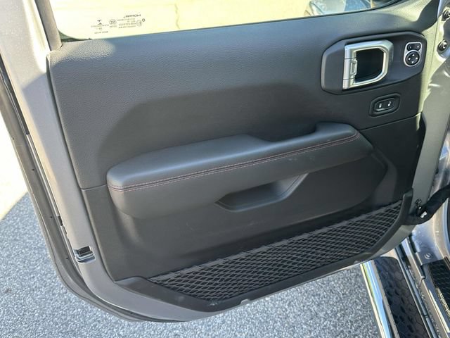 Used 2020 Jeep Wrangler Unlimited Rubicon AWD/4WD image 25