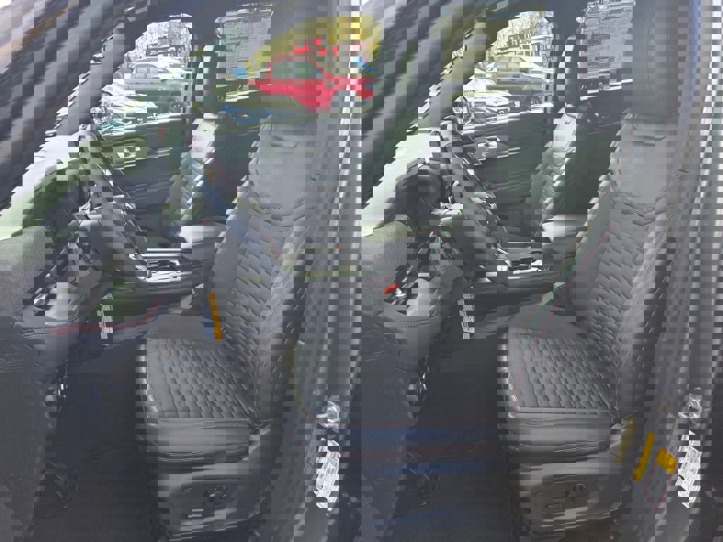 New 2026 Ford Explorer ST-Line w/ ST-Line Street Pack image 7