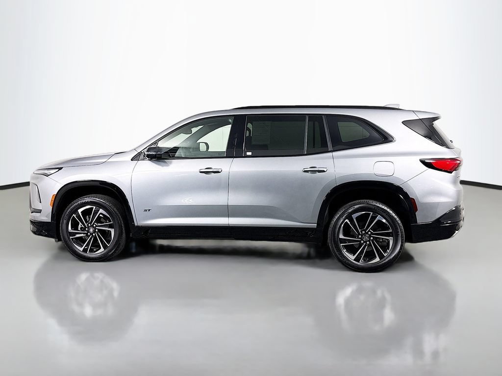 Used 2026 Buick Enclave Sport Touring FWD image 4