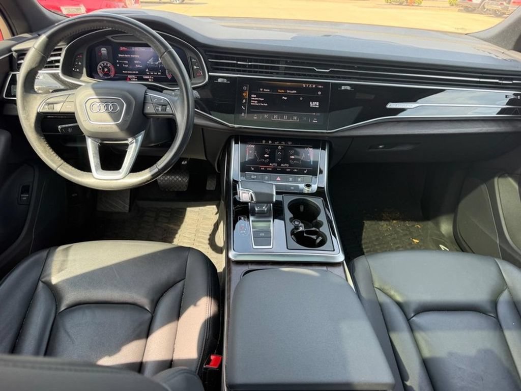 Used 2020 Audi Q7 3.0T Premium AWD/4WD image 12