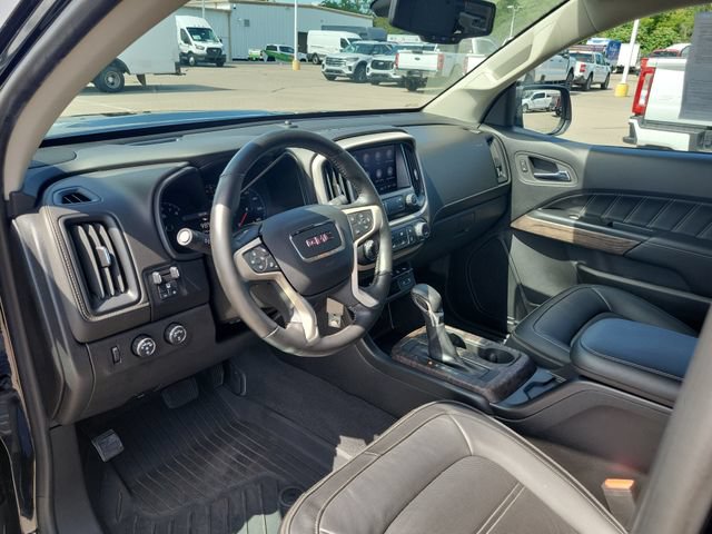 Used 2022 GMC Canyon Denali w/ Denali Black Edition Package AWD/4WD image 17