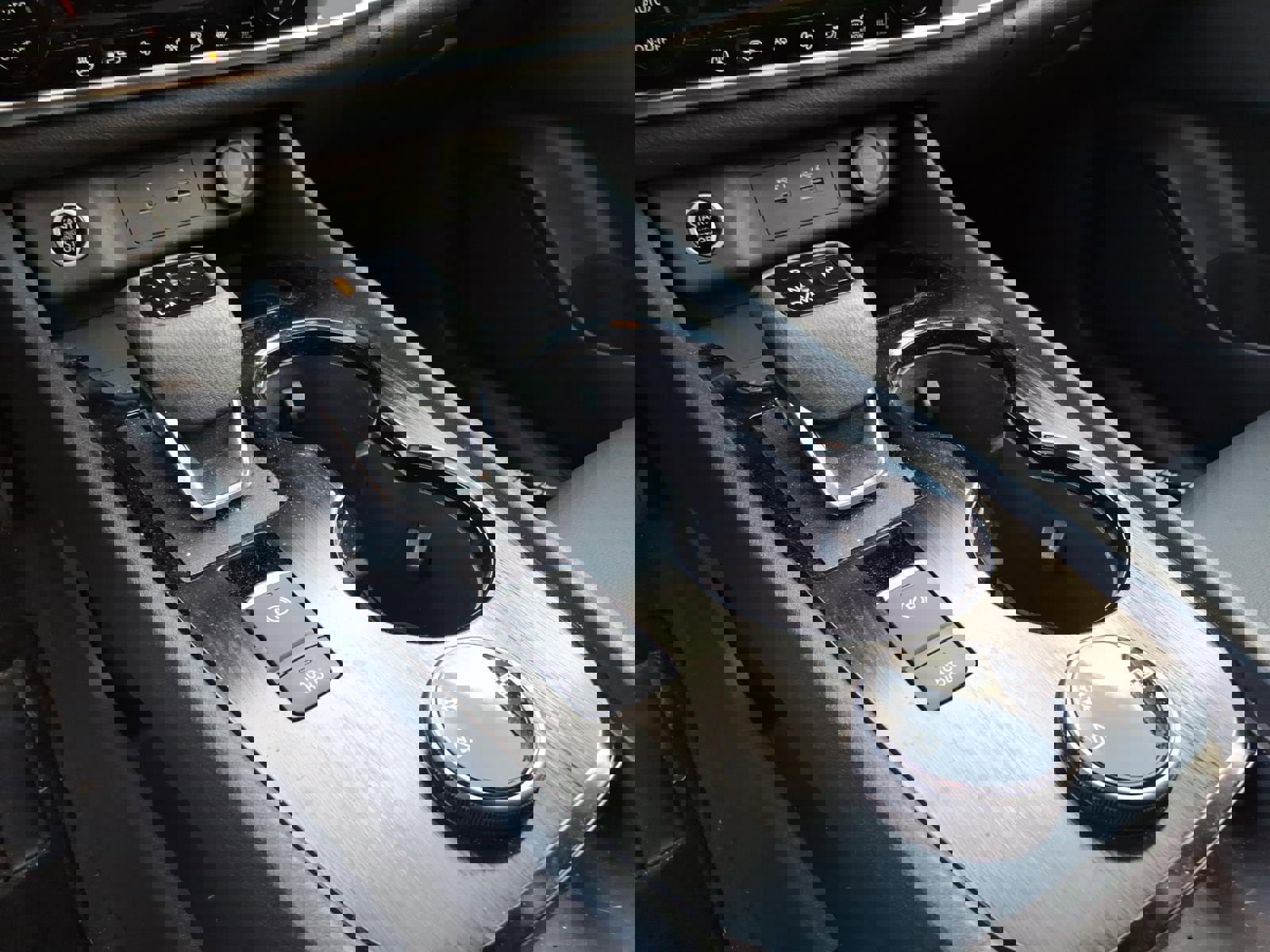 Used 2023 Nissan Rogue SV w/ SV Premium B Package image 19