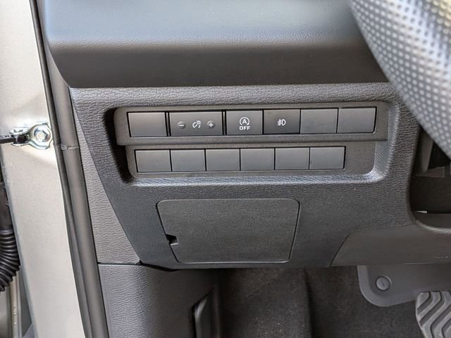 New 2026 Mitsubishi Outlander ES image 15