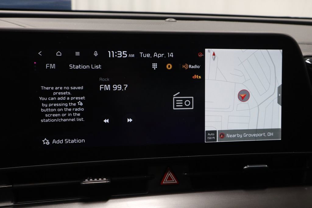 Used 2025 Kia Sportage EX w/ Premium Package image 2