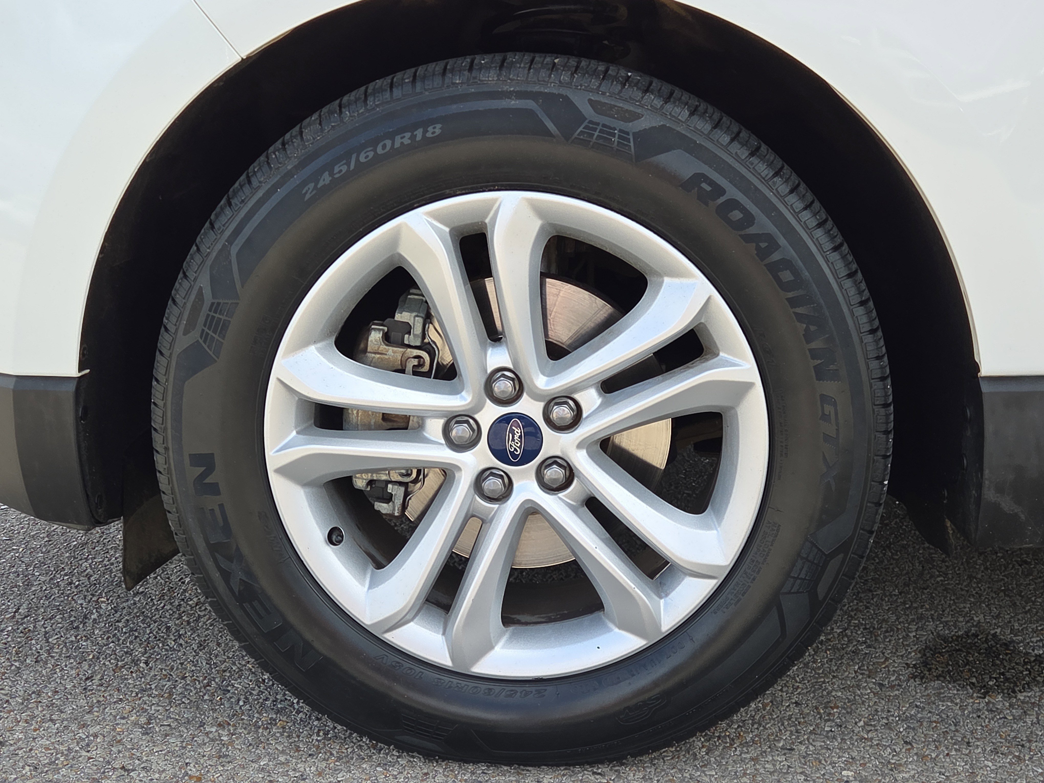 Used 2020 Ford Edge SEL w/ Convenience Package image 9