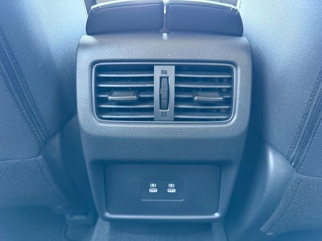 New 2026 Nissan Rogue SV w/ Cold Weather Package FWD image 32