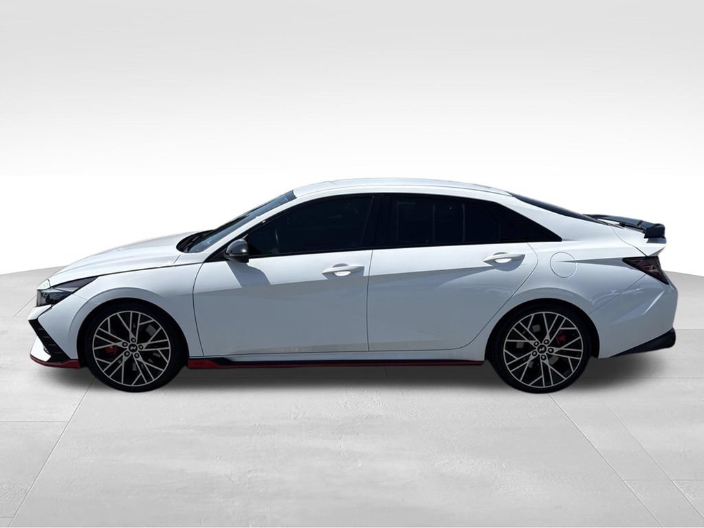 Used 2022 Hyundai Elantra N FWD image 2