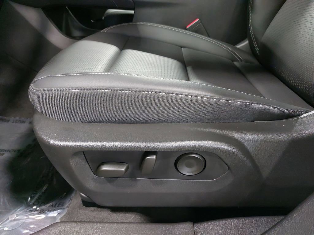 Used 2025 Buick Envision Preferred image 29