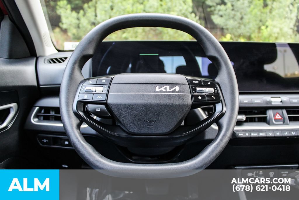 Used 2025 Kia K4 FWD image 23
