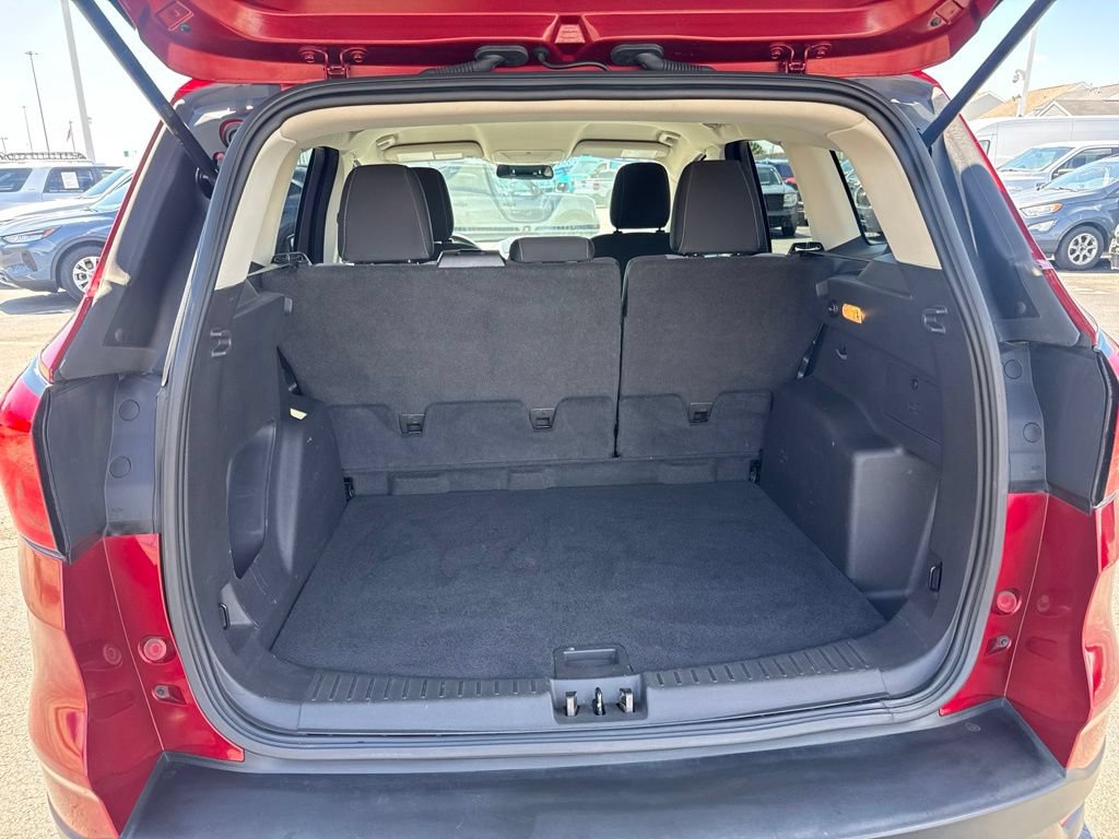 Used 2019 Ford Escape SE FWD image 41
