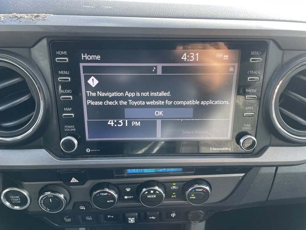 Used 2021 Toyota Tacoma TRD Off-Road w/ Technology Package AWD/4WD image 19