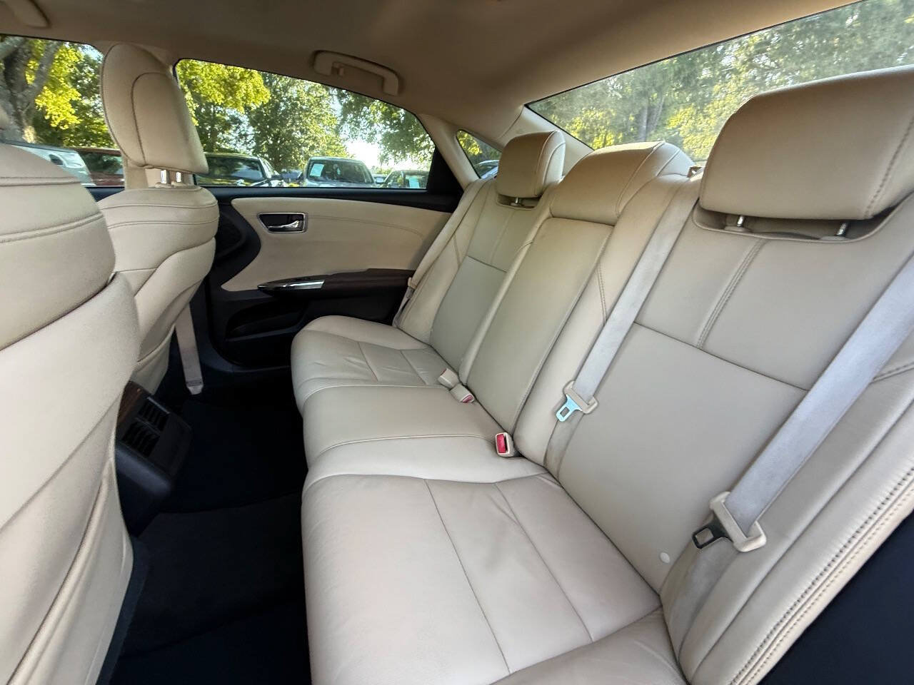 Used 2014 Toyota Avalon XLE Premium FWD image 18