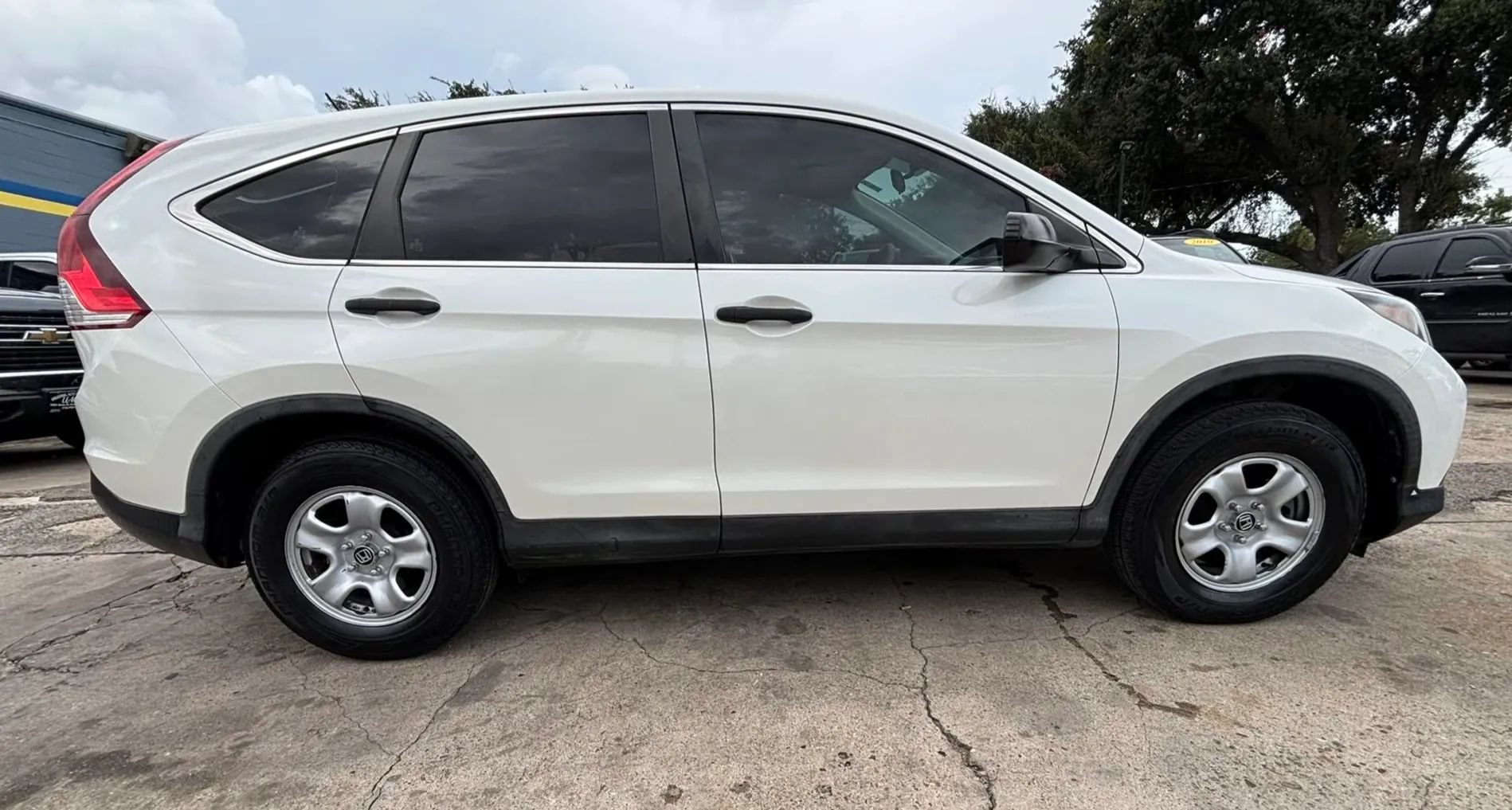 Used 2014 Honda CR-V LX image 9