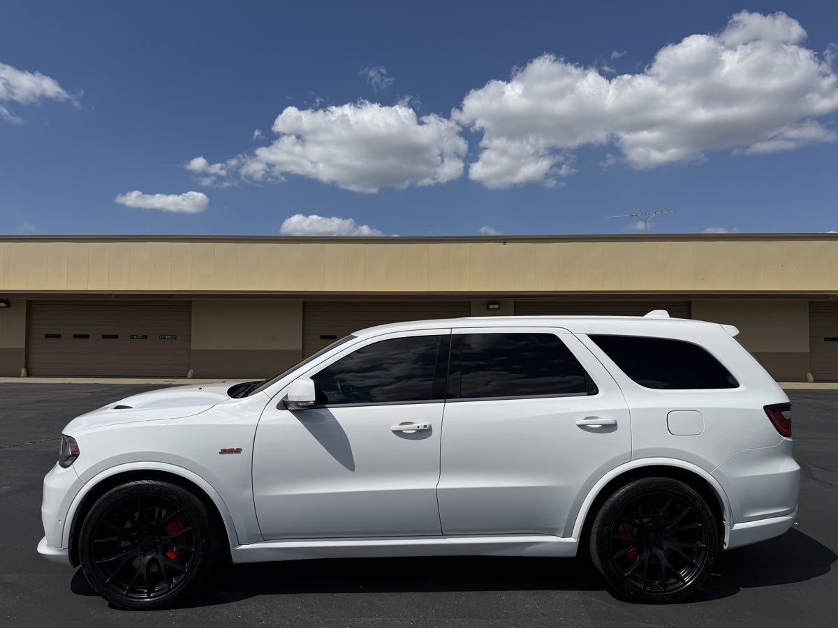 Used 2018 Dodge Durango SRT w/ Technology Group AWD/4WD image 5