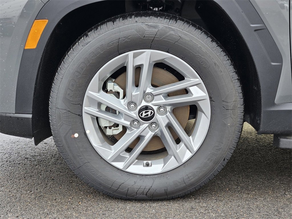 Used 2025 Hyundai Tucson SE image 8