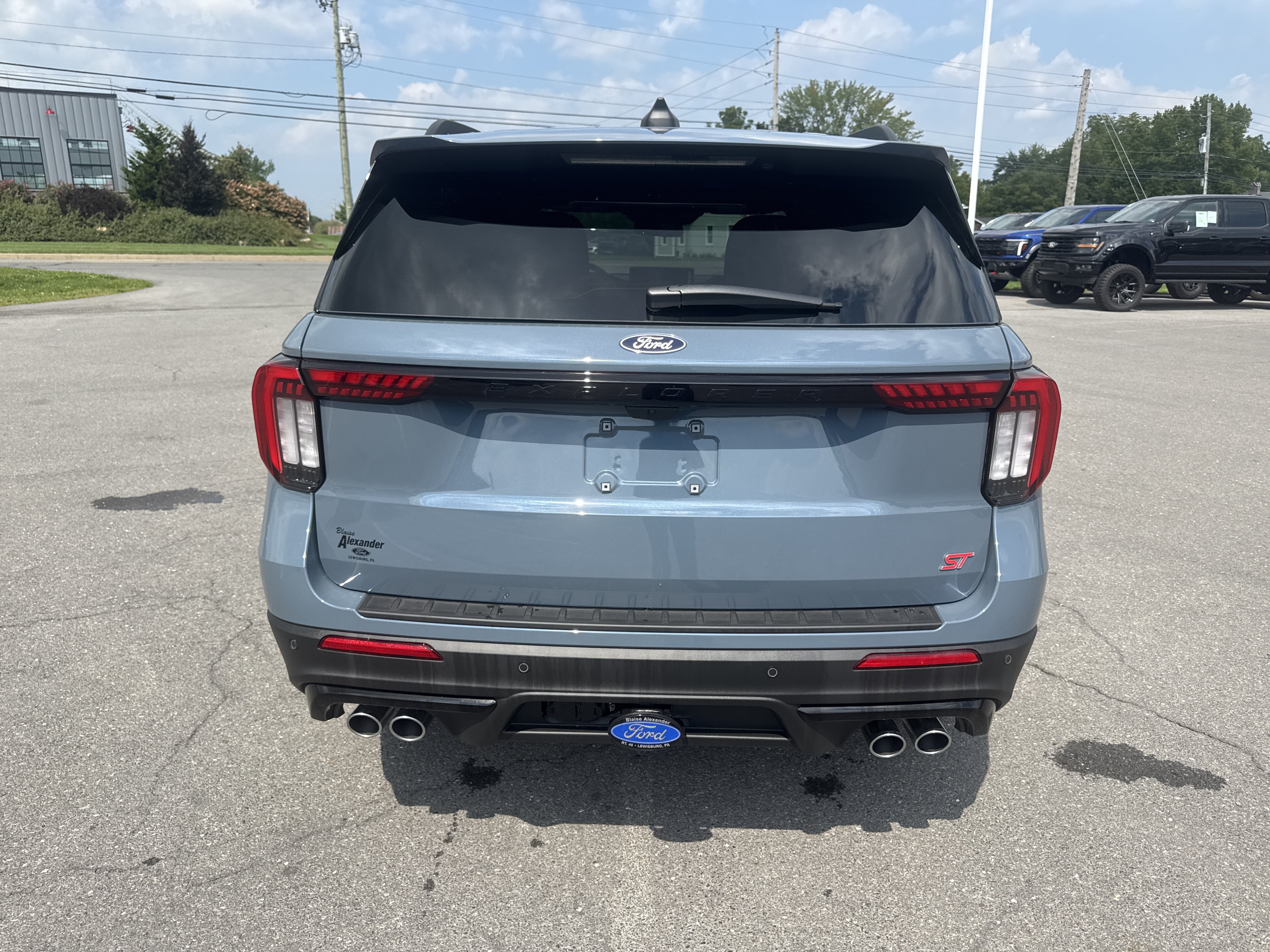 New 2027 Ford Explorer ST w/ Sun And Sound Package AWD/4WD image 4