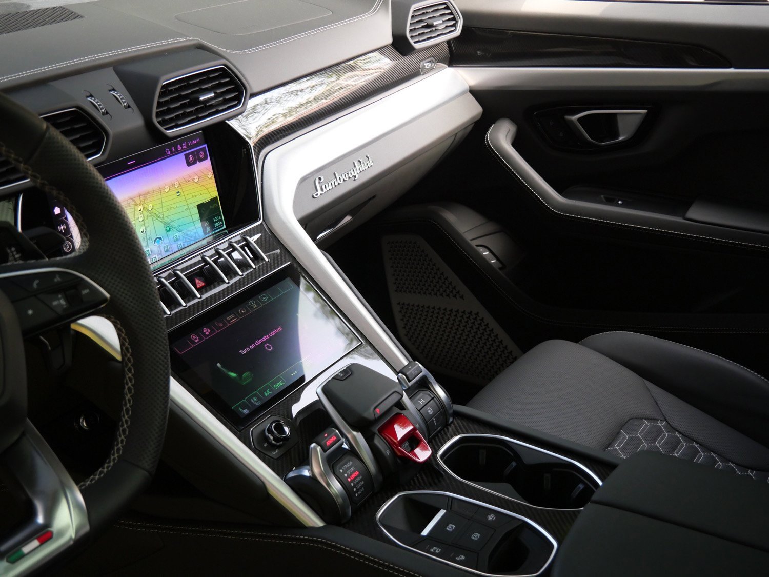 Used 2024 Lamborghini Urus S image 16