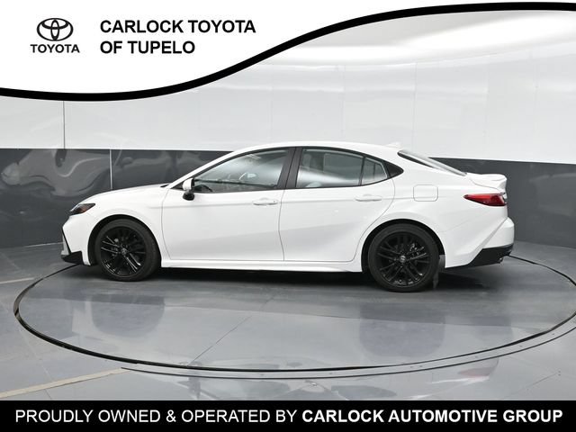 Used 2026 Toyota Camry SE FWD image 10