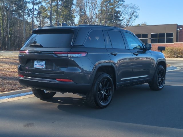 New 2026 Jeep Grand Cherokee Altitude AWD/4WD image 13