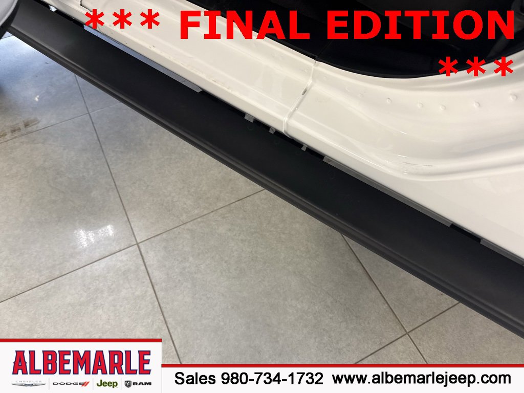 Used 2025 Jeep Wrangler Unlimited Rubicon 392 image 13