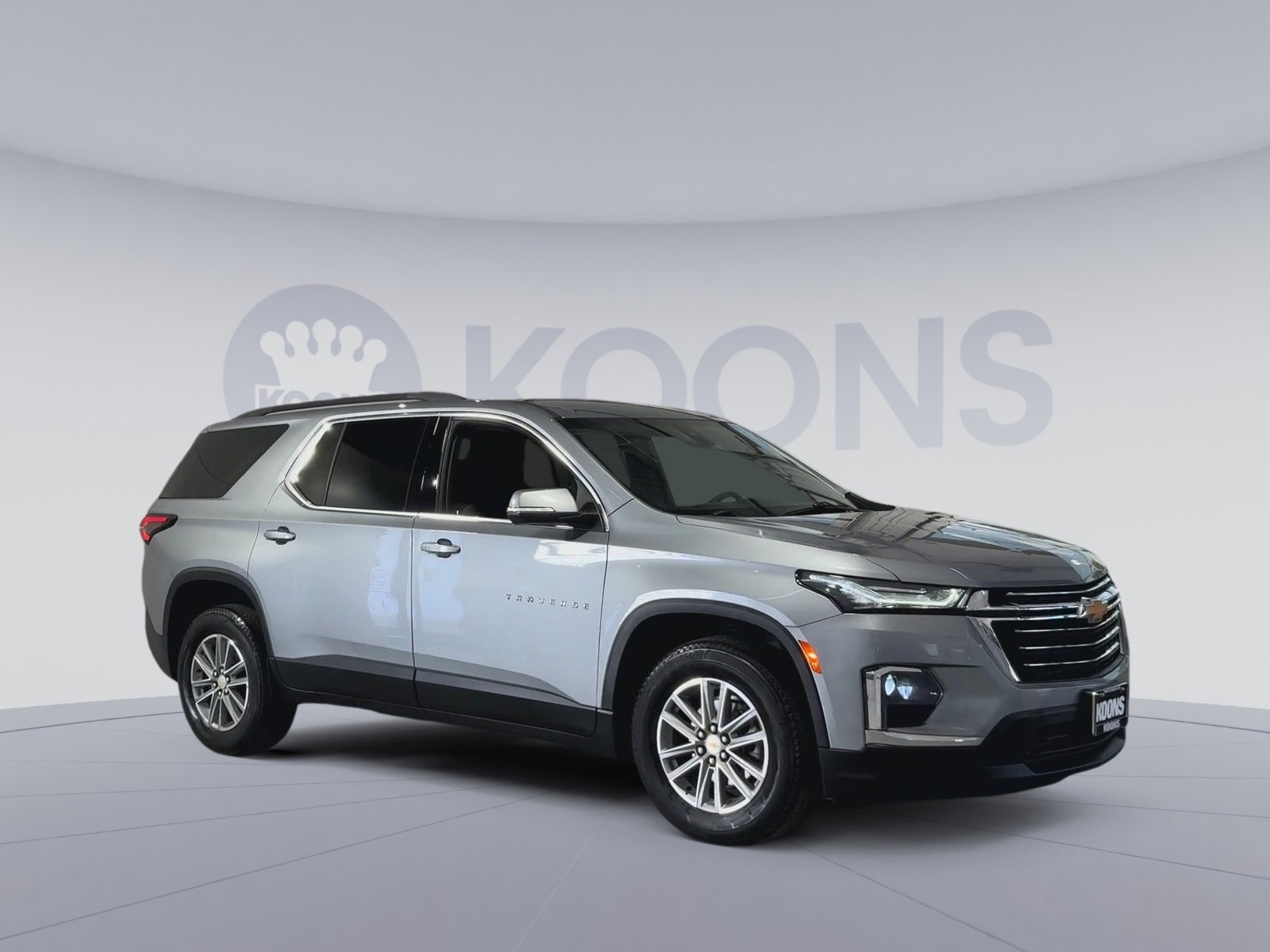 Used 2023 Chevrolet Traverse LT AWD/4WD image 2