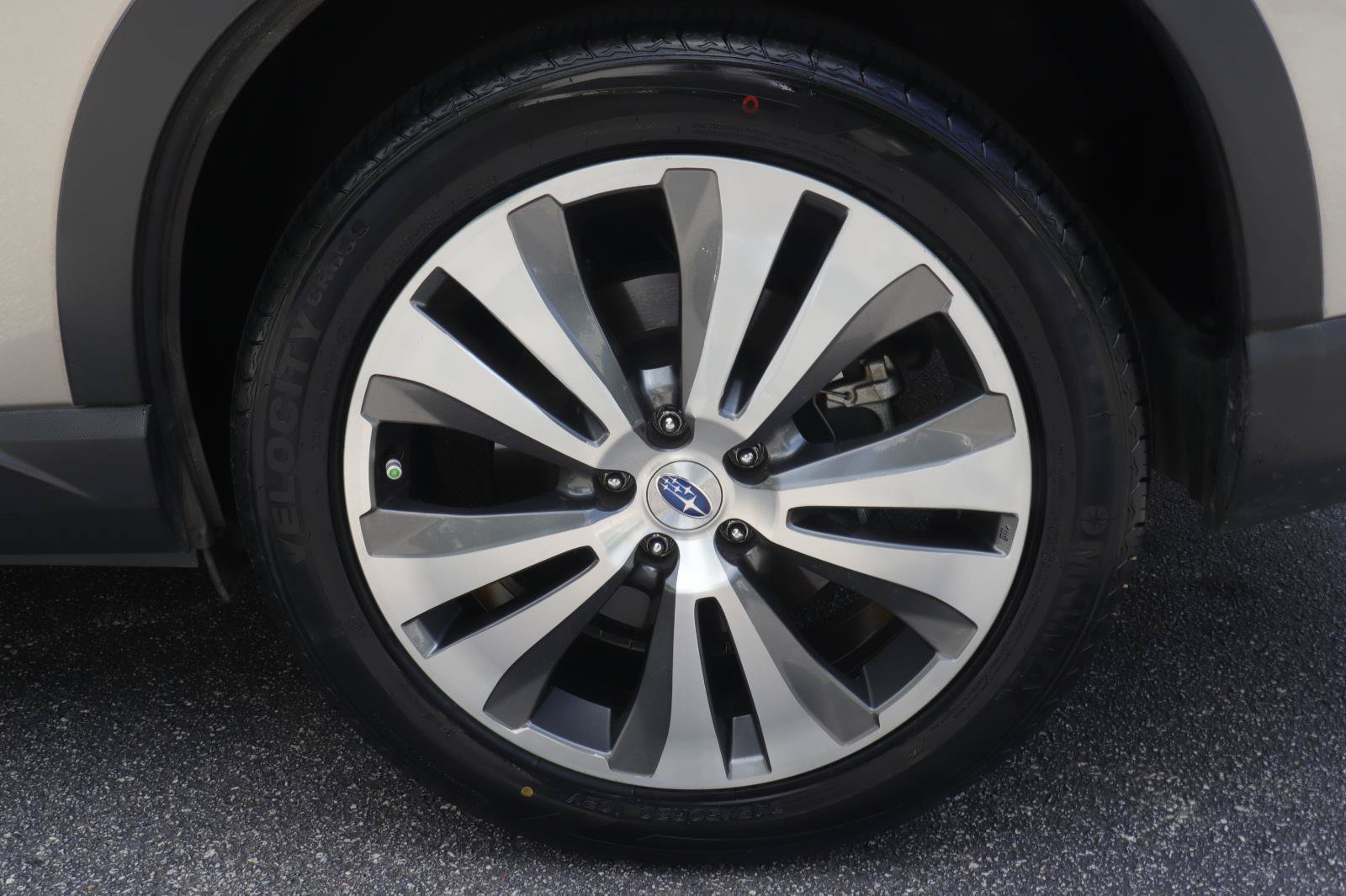 Used 2019 Subaru Ascent Limited w/ Popular Package #3 AWD/4WD image 41